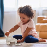Crayola Pip-Mobile Rolling Chassis For Magnetic Building Tiles – Add Wheels To Crayola Pip-Tile Sets – Stem Learning Toy For Kids Ages 3+ – Creative, Reusable, Educational Travel Toy (Doodle)