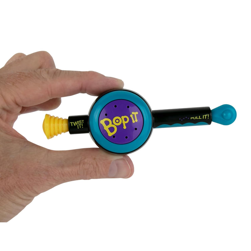 World'S Smallest Bop It! The Classic Game Of Bop It, Twist It, Pull It In M