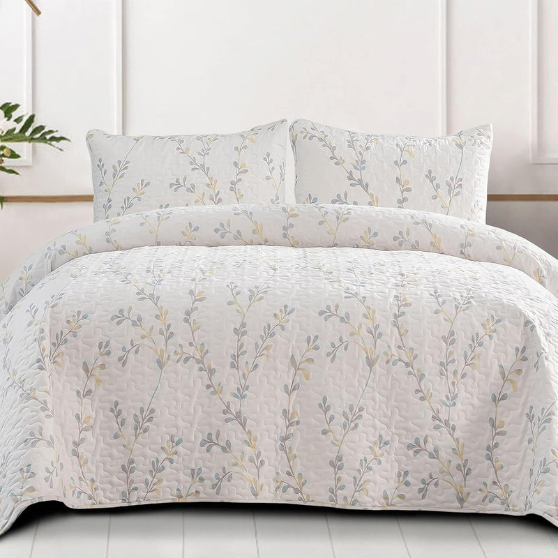 Microfiber Queen Size Quilt Set, 3 Piece Lightweight Bedspreads/ Coverlet/ Bed