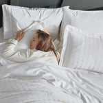 Full Bed In A Bag White Seersucker Comforter Set With Sheets 7-Pieces All Season Bedding Sets With Comforter, Pillow Sham, Flat Sheet, Fitted Sheet And Pillowcase
