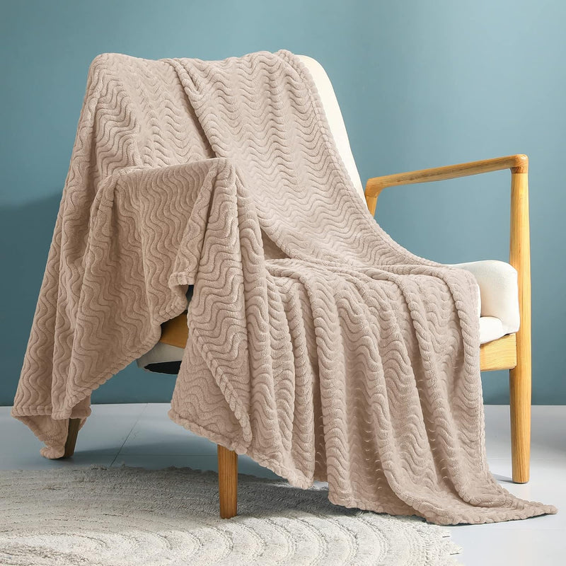 Large Flannel Fleece Throw Blanket, 50X70 Inches Soft Jacquard Weave Wave Pattern Blanket For Couch, Cozy, Warm, Lightweight And Decorative Camel Blanket